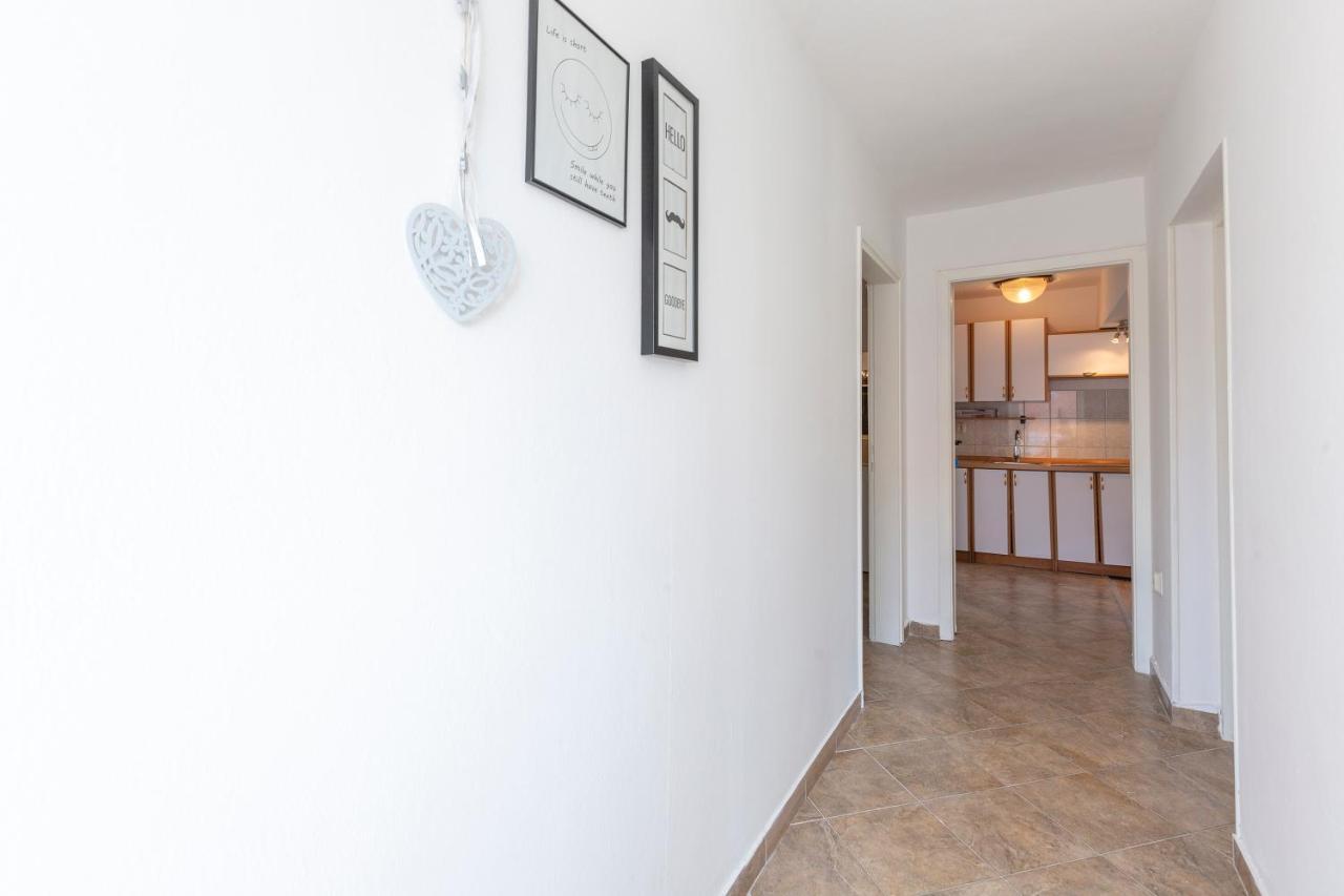 Apartmani Luky Karlobag Kültér fotó